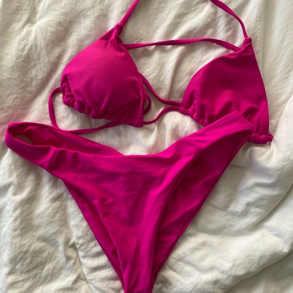 hot pink bikini set
